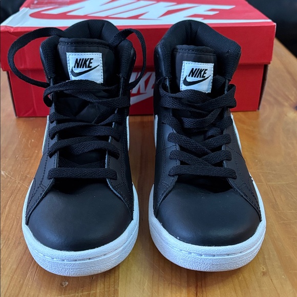 ✔️Size 6 - NWT: NIKE - Women's Court Royale 2 Mid Sneakers - Picture 7 of 16